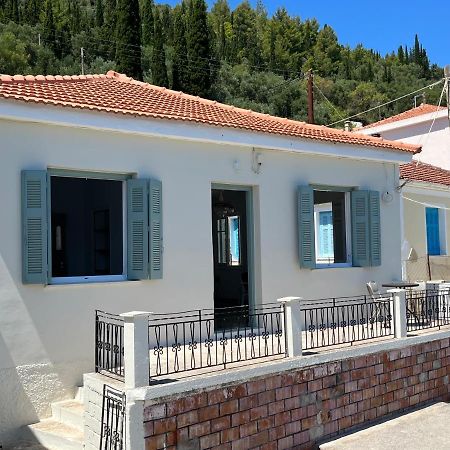 Modern Cottage On The Sea Vathí Kültér fotó